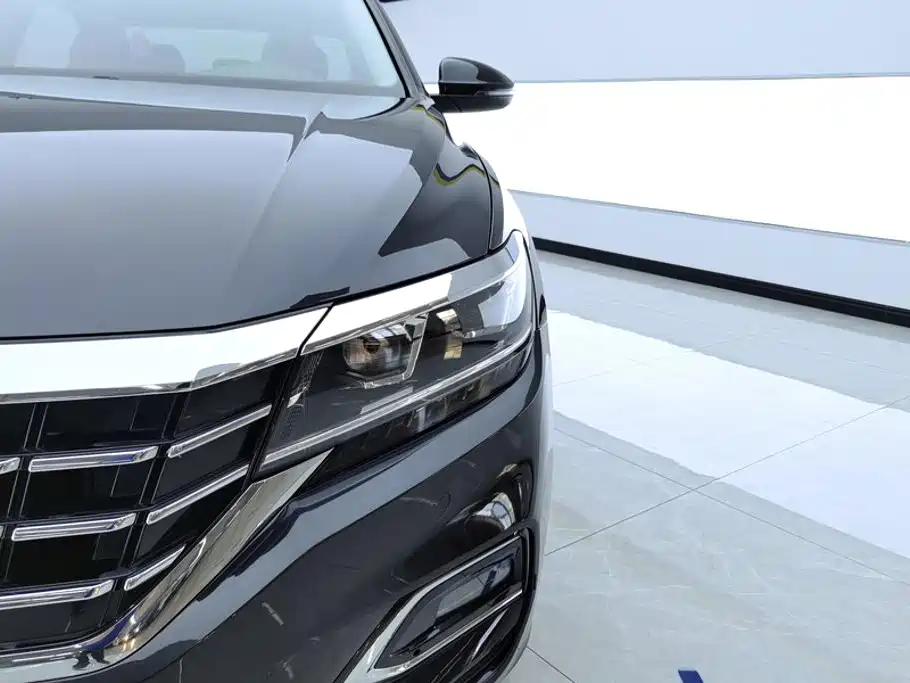Photo 5 - Volkswagen Passat