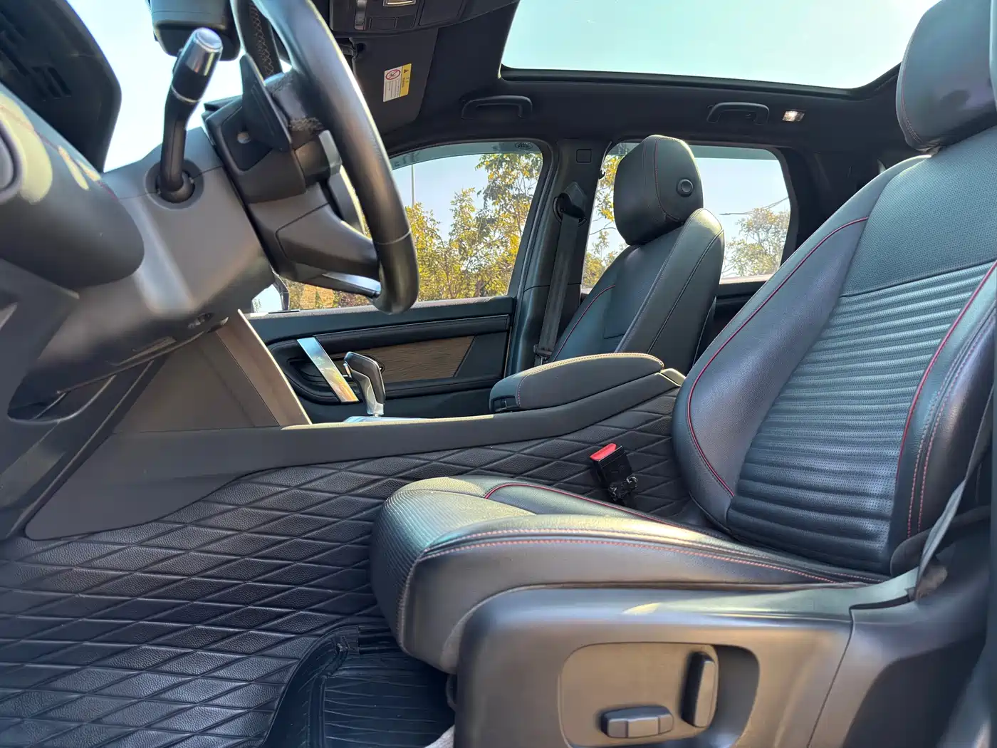 Land Rover Discovery Sport 2021 249PS R-Dynamic S Performance Edition фото 16