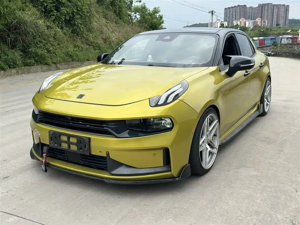 Lynk & Co 03 2020 03+ 2.0TD Auto Performance Package Edition