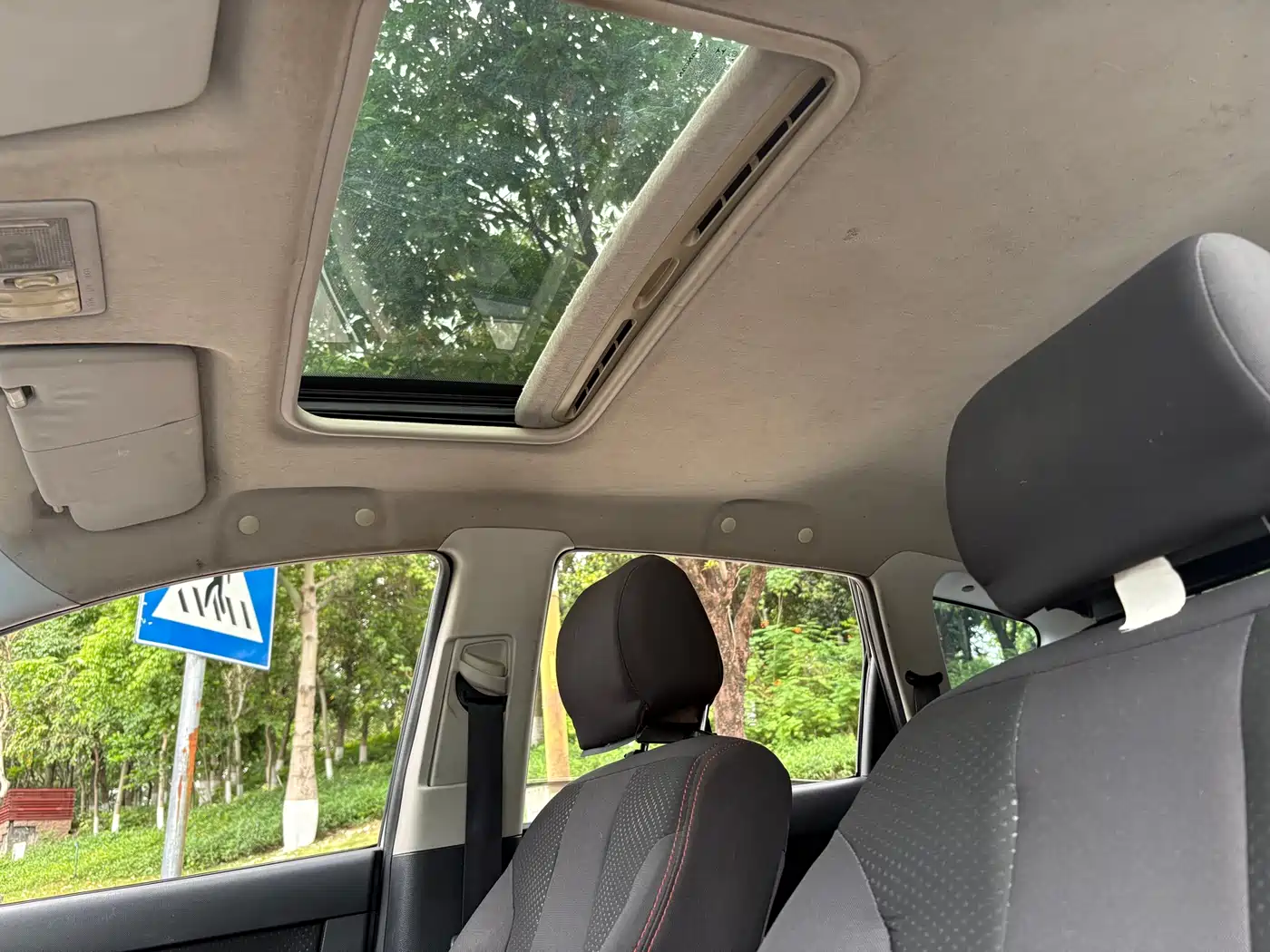 Changan CX20 2015 2014 1.4L IMT Sunroof Navigation Edition (China V)