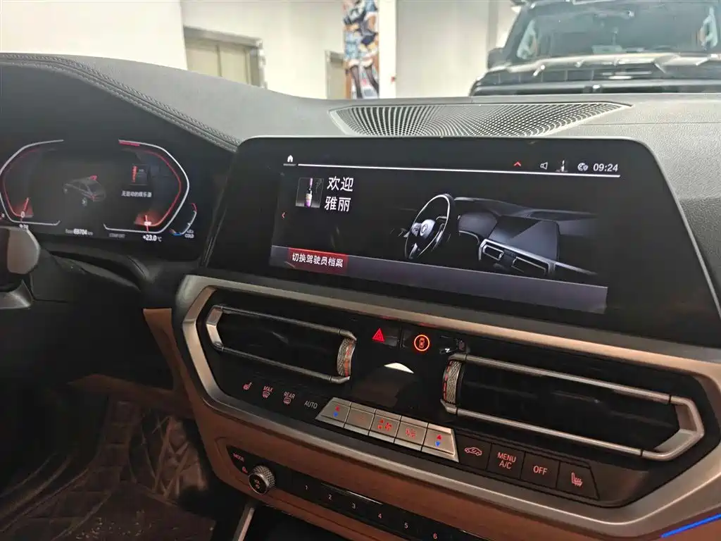 BMW 3 Series 2021 Facelift 325Li M Sport Shadow Edition фото 12