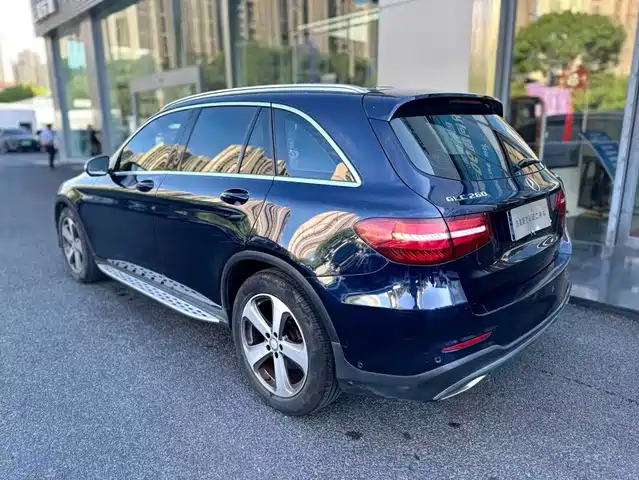 Mercedes-Benz GLC 2017 GLC 260 4MATIC Luxury — фото 4