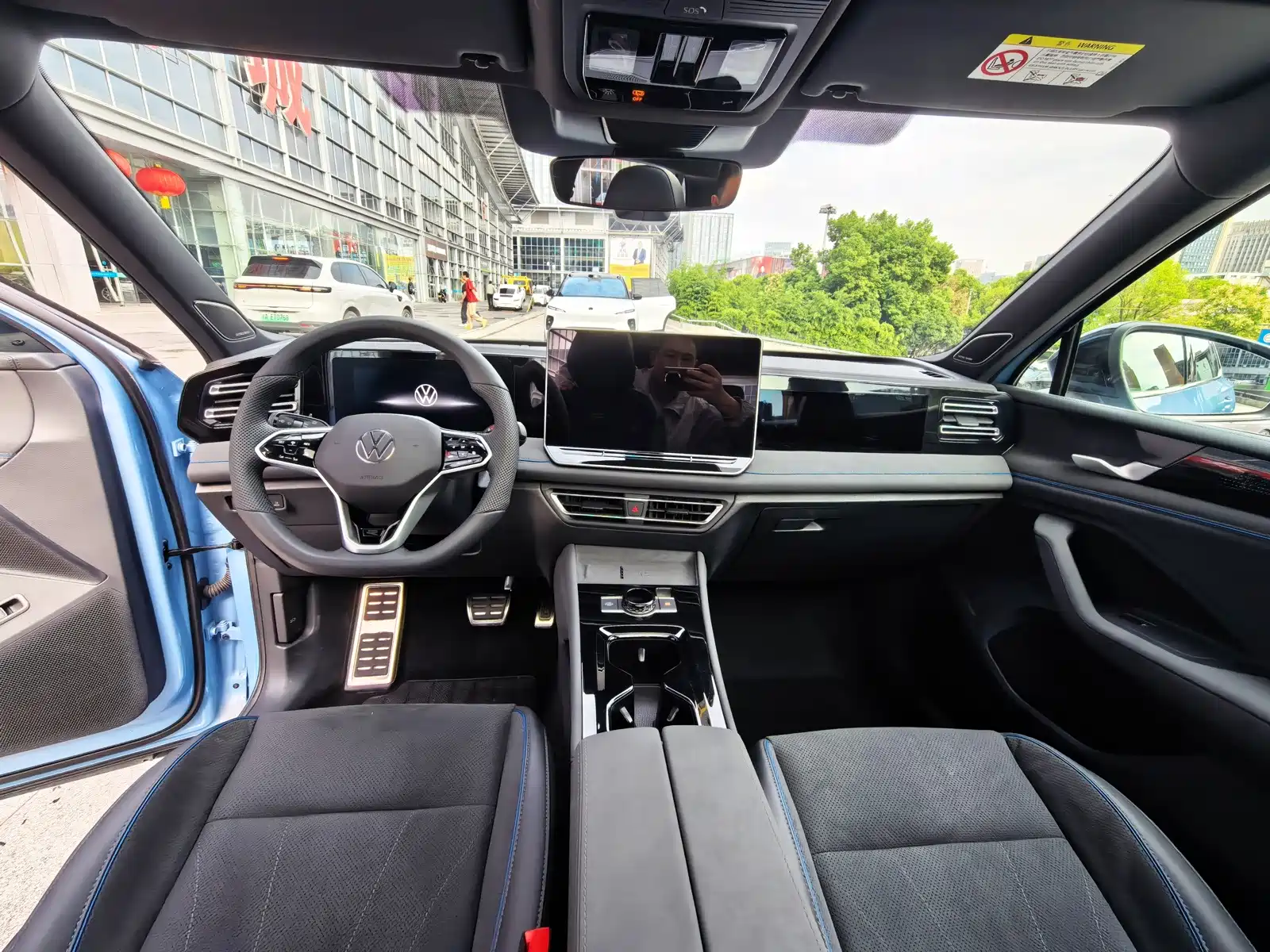 Фото 10 - Volkswagen Tiguan L