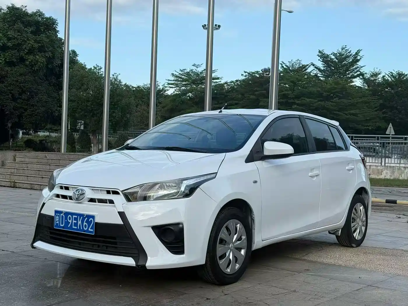 Toyota YARiS L Zhi Xuan 2014 1.3E Automatic Charming Edition