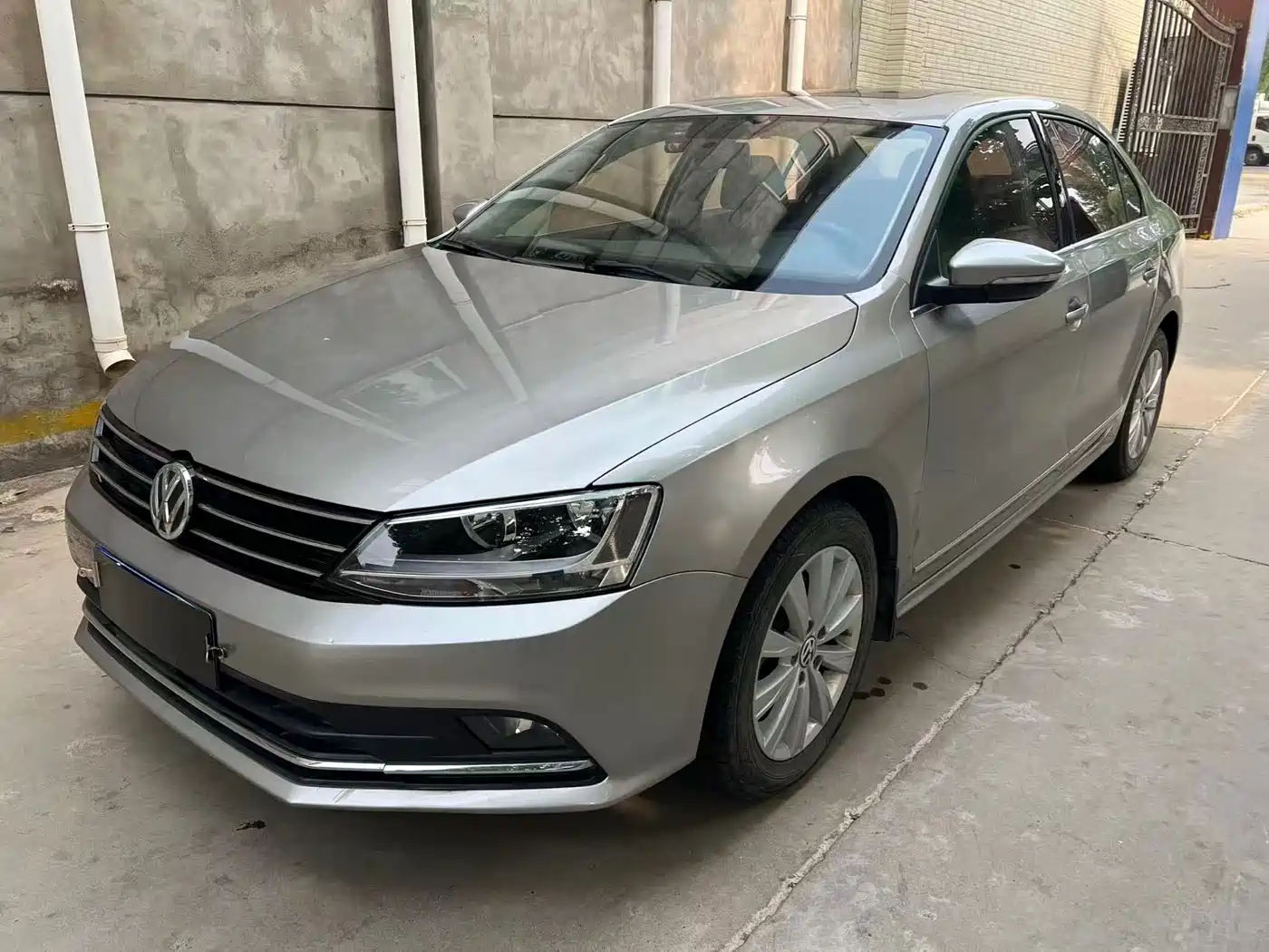 Volkswagen Sagitar 2015 230TSI Automatic Comfort