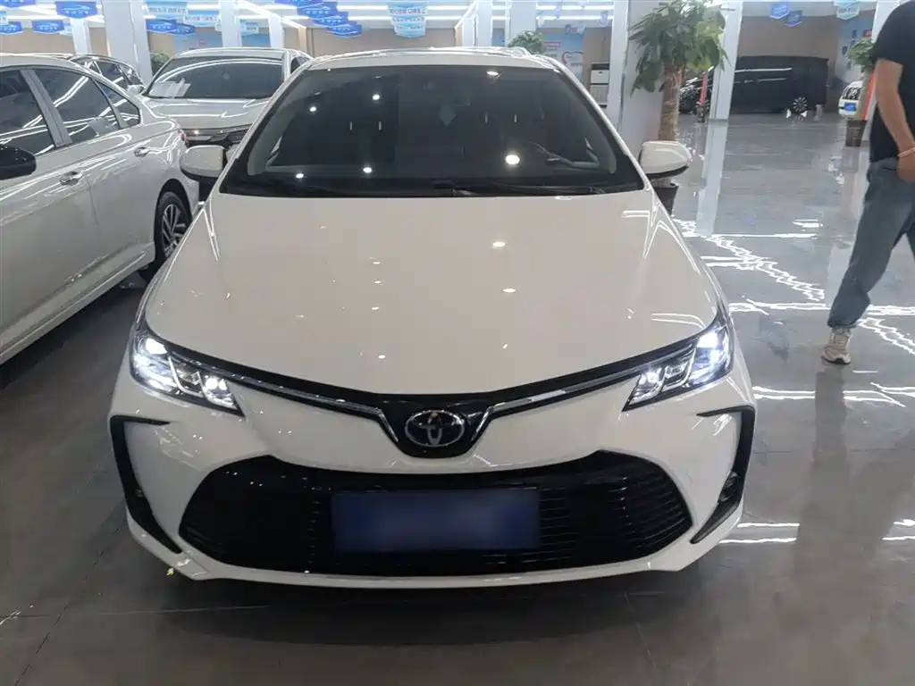 Toyota Corolla 2023 1.2T Elite Edition фото 3