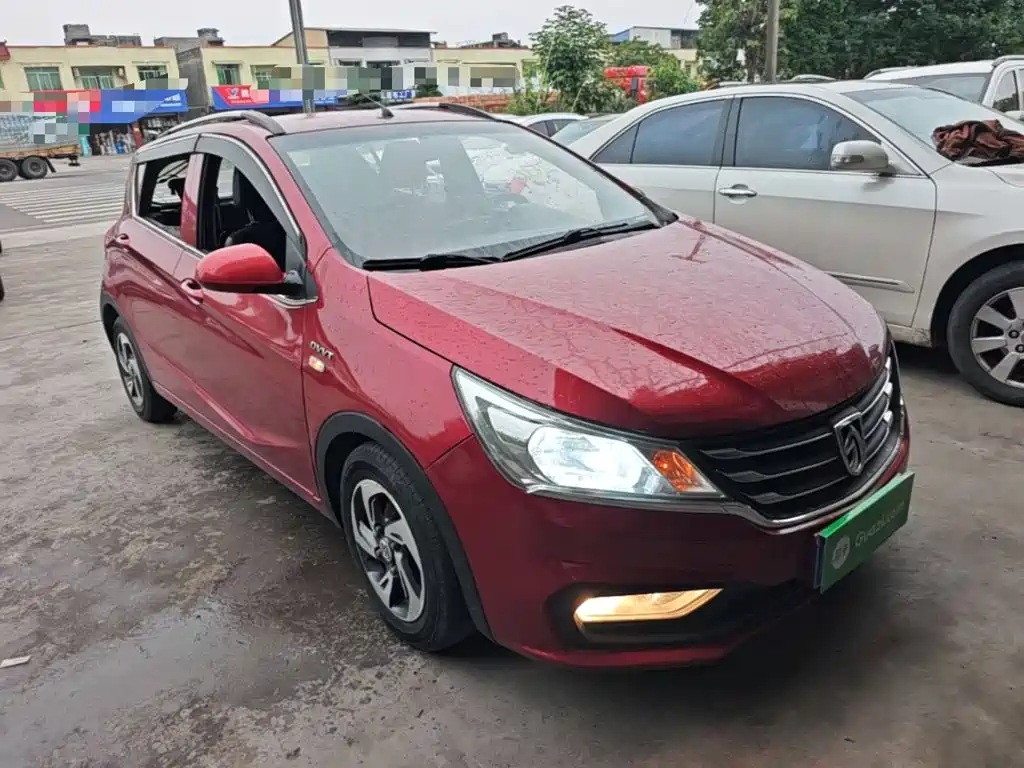 Фото 4 - Baojun 310