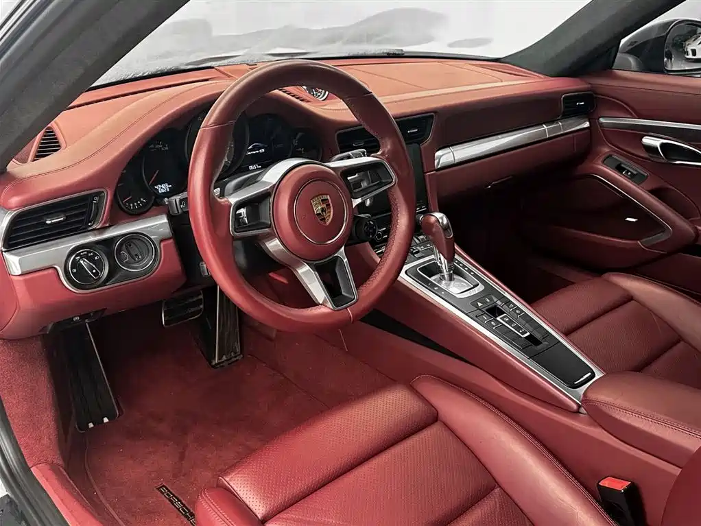 Porsche 911 2016 Carrera 4S 3.0T фото 10