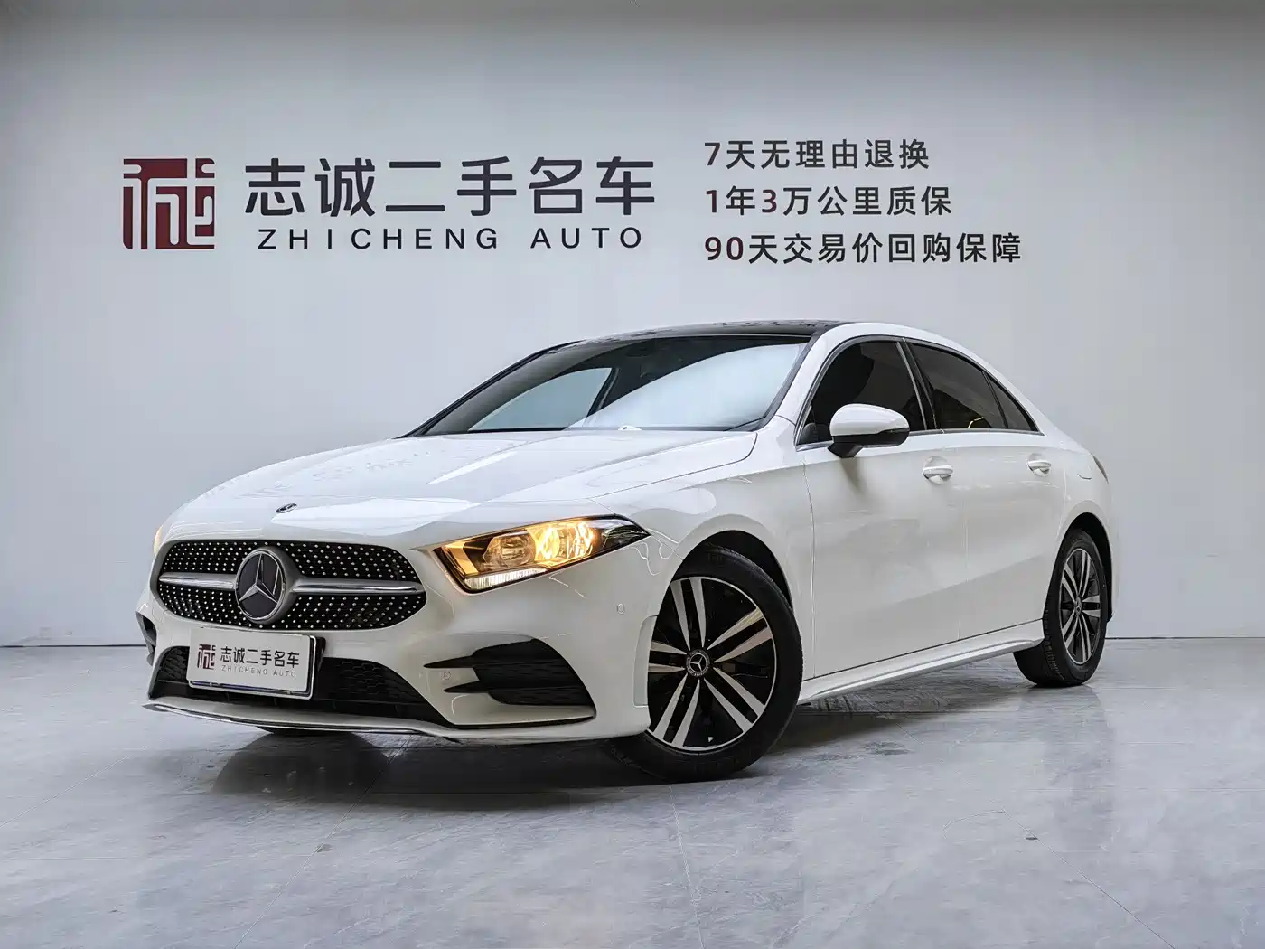 Mercedes-Benz A-Class 2019 A 180 L Sport Sedan фото 4