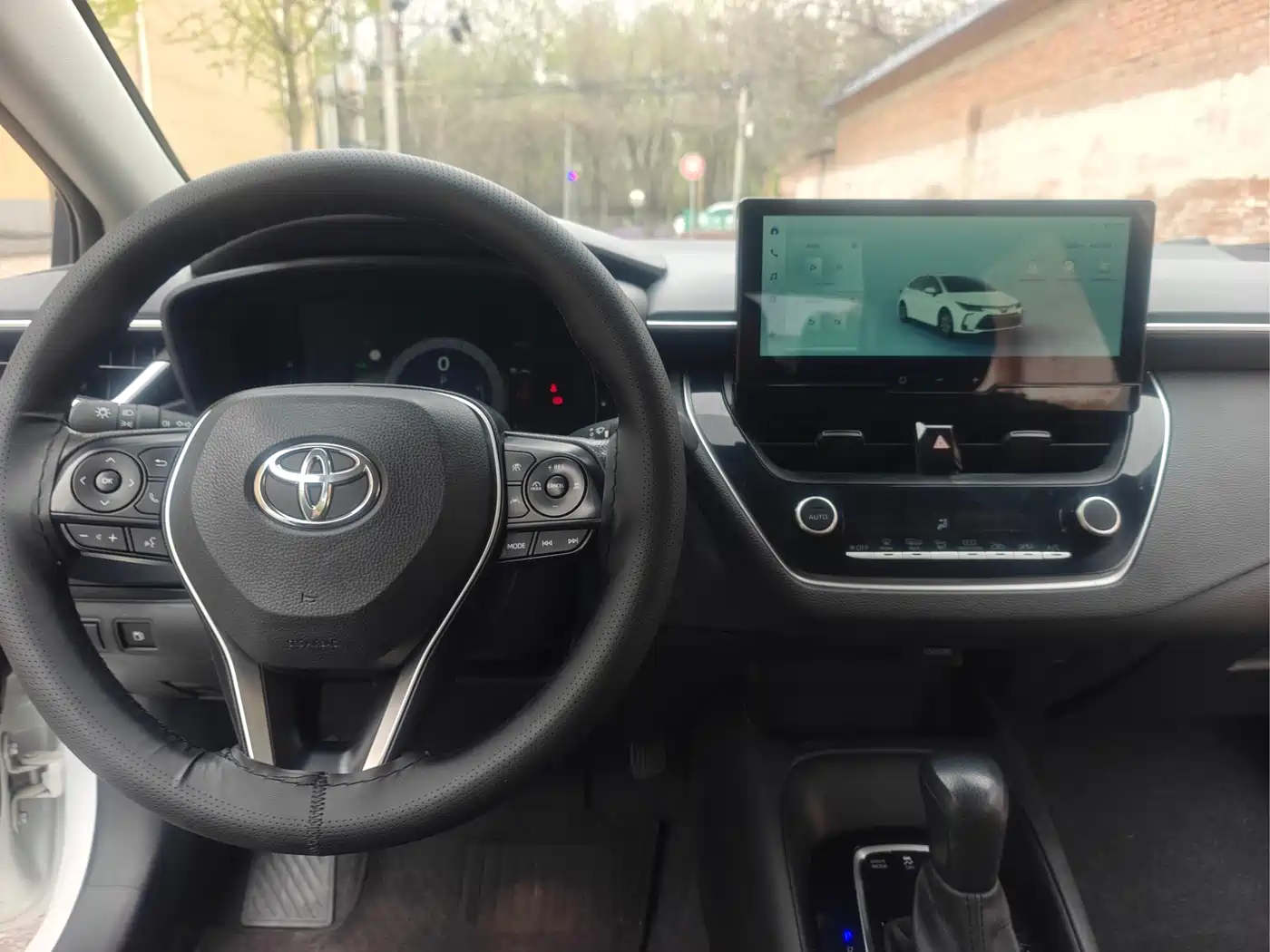 Toyota Corolla 2023 1.8L Smart Hybrid Dual Engine Elite Edition фото 9