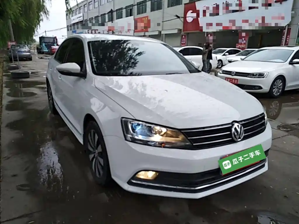 Volkswagen Sagitar 2018 1.6L Automatic Comfort фото 4