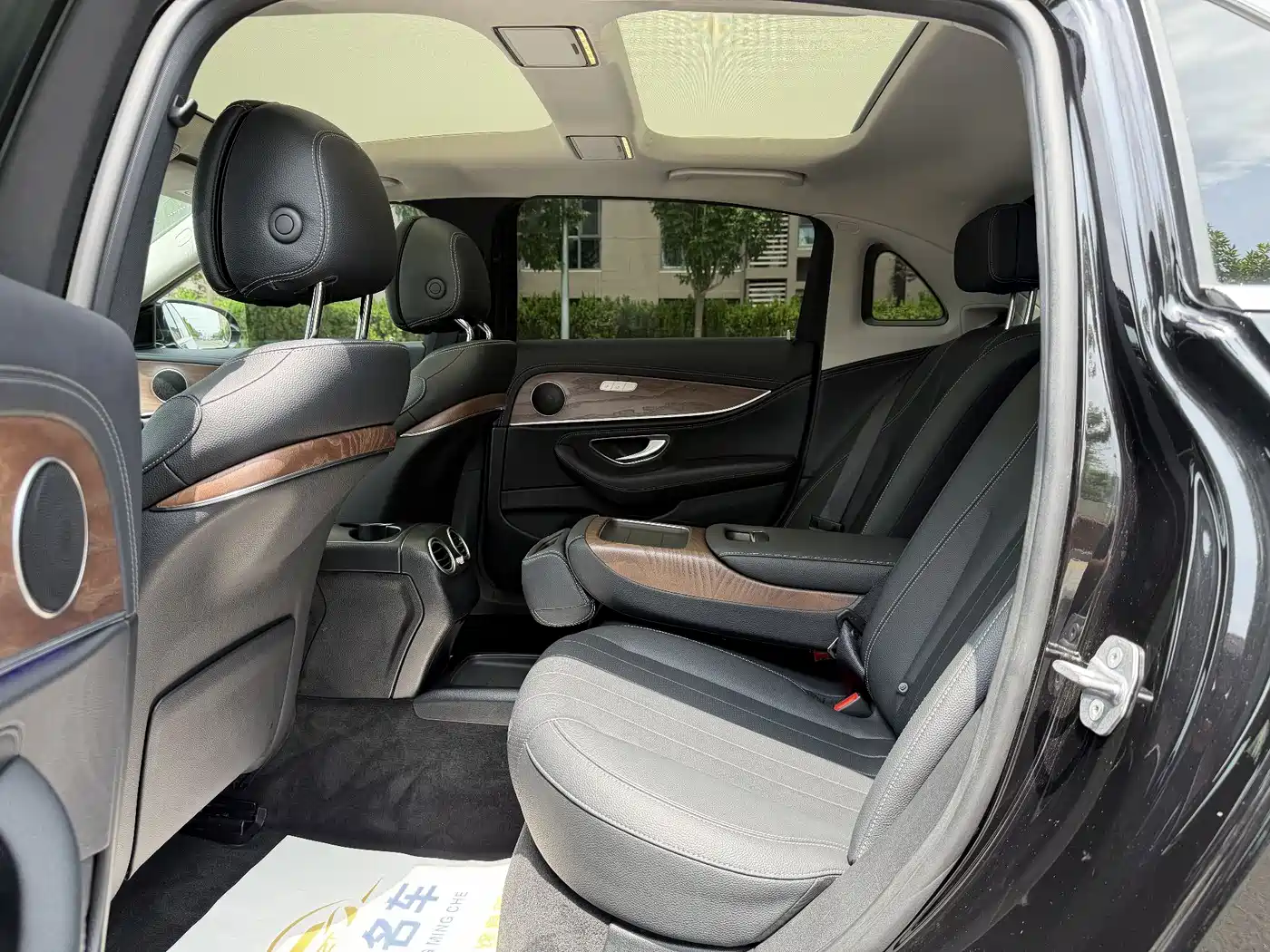 Mercedes-Benz E-Class 2020 E 260 L фото 12