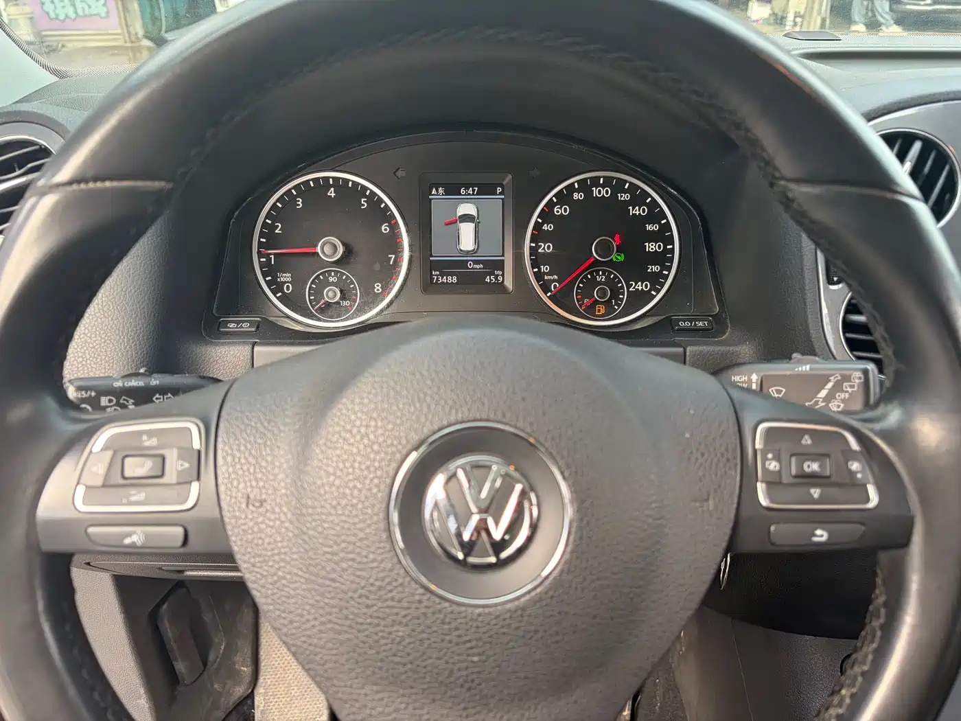 Volkswagen Tiguan 2012 2.0TSI Comfort фото 12
