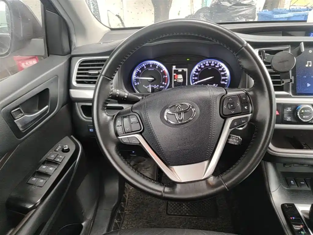Toyota Highlander 2021 2.0T AWD Knight 7-Seater фото 17