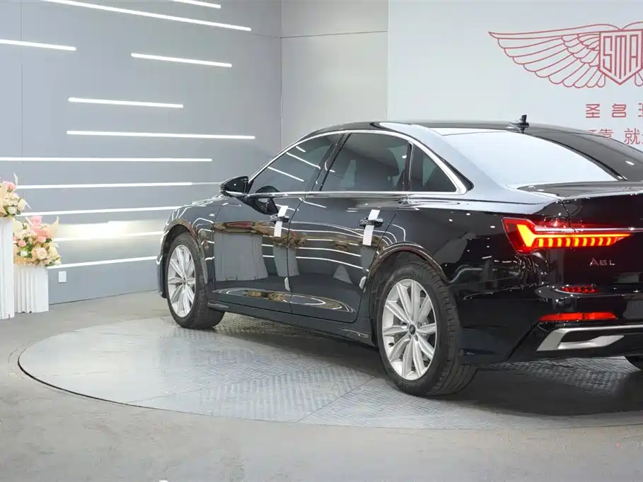 Audi A6L 2024 45 TFSI Premium Dynamic фото 3