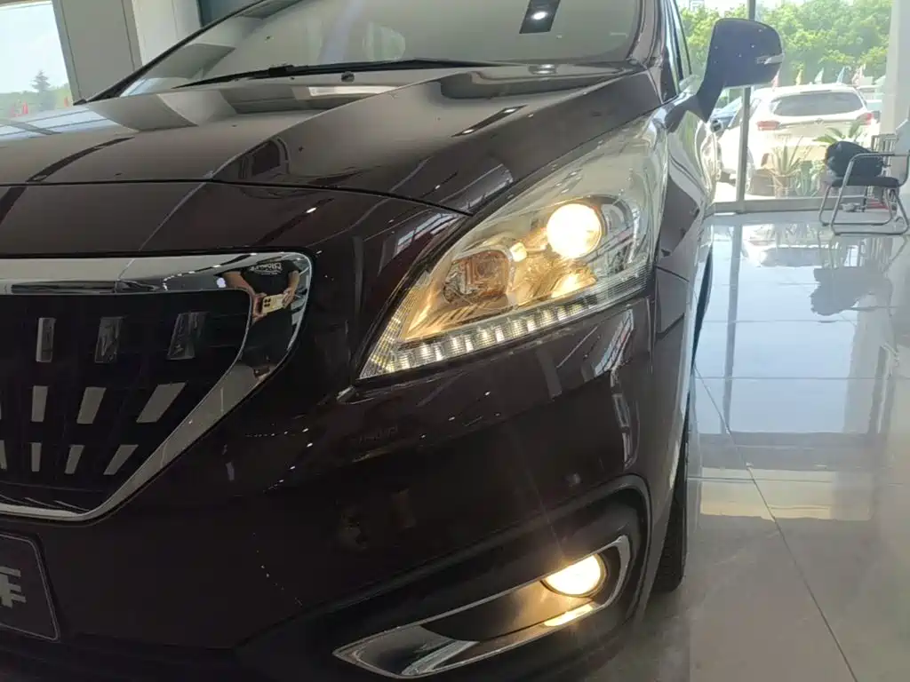 Peugeot 3008 2017 2016 1.6THP Automatic Classic Edition