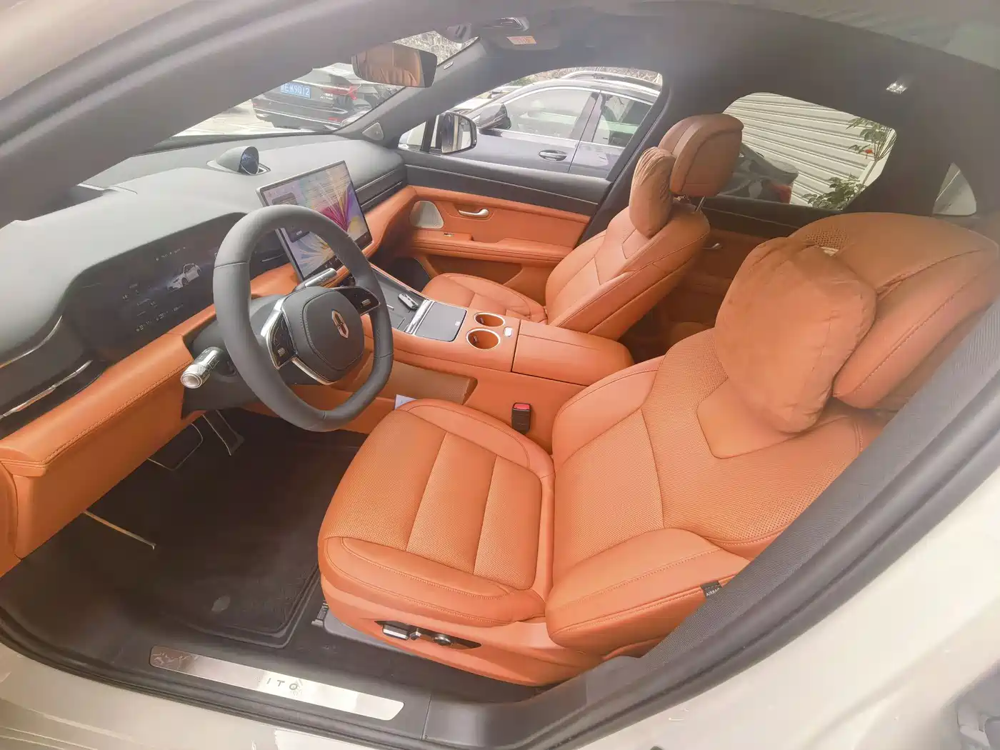 AITO Wenjie AITO M5 2025 Extended Range Ultra AWD фото 7