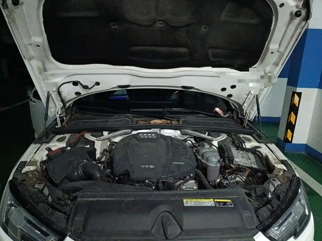 Фото 16 - Audi A4L