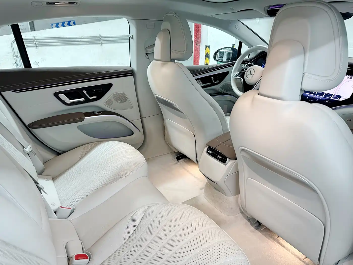 Mercedes-Benz EQS 2023 450+ Pioneer Edition фото 16