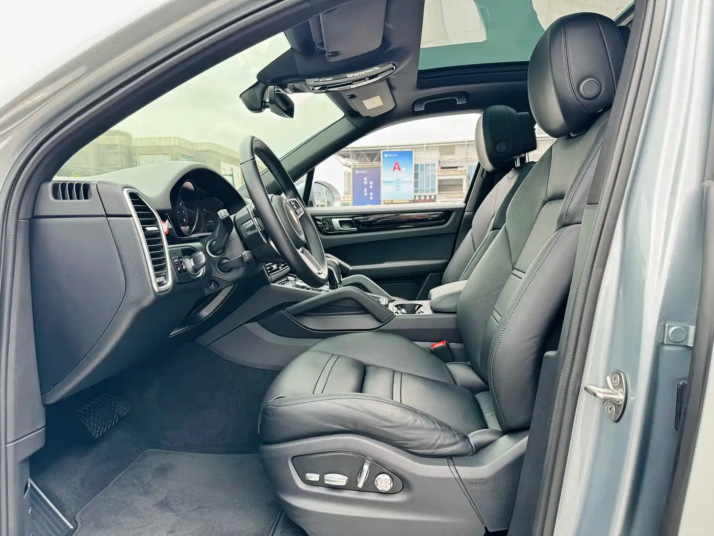 Porsche Cayenne 2019 Cayenne 3.0T фото 4