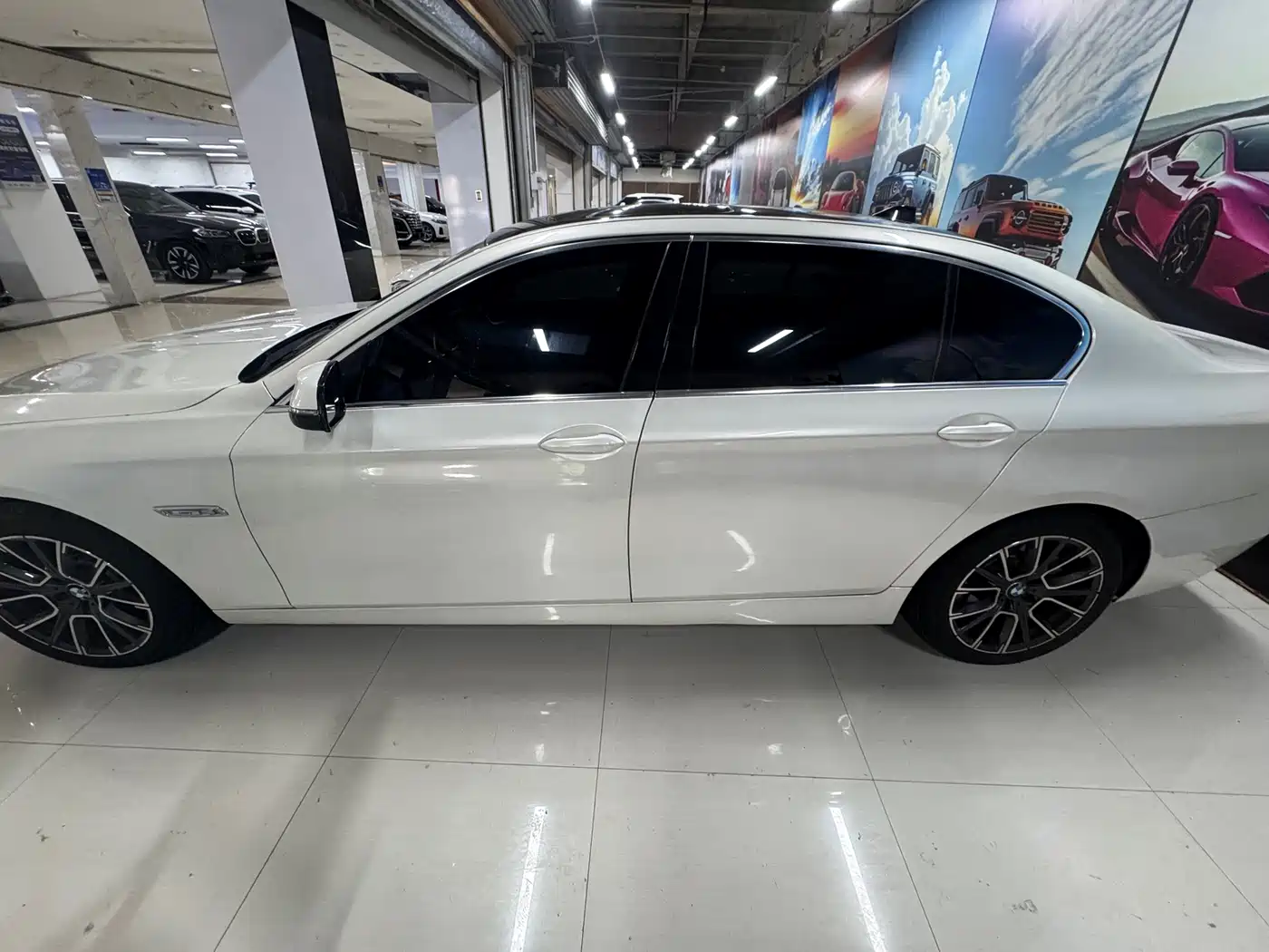 BMW 5 Series 2014 525Li Luxury Design Package фото 7