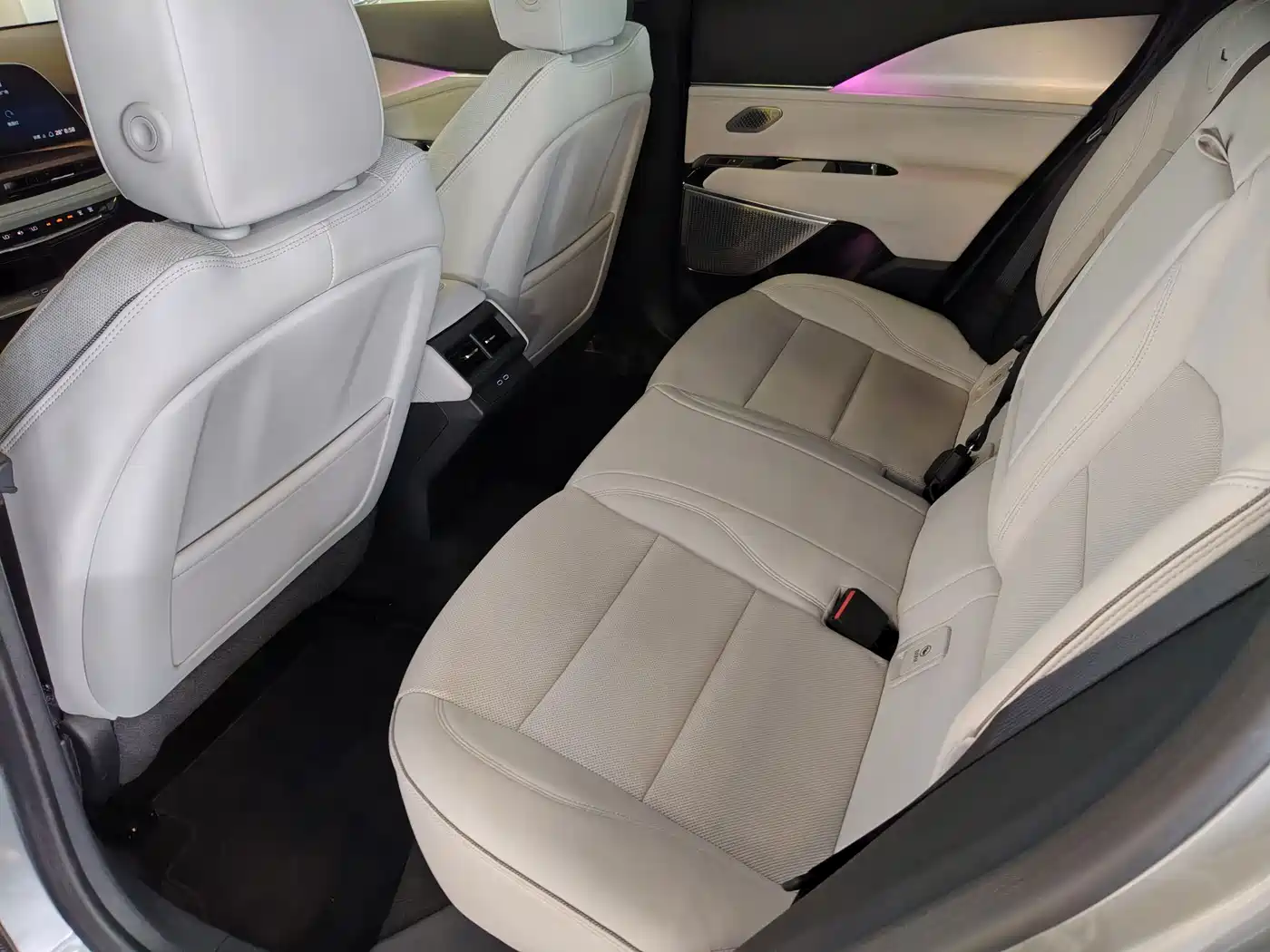Cadillac GT4 2023 2023 25T Premium Edition