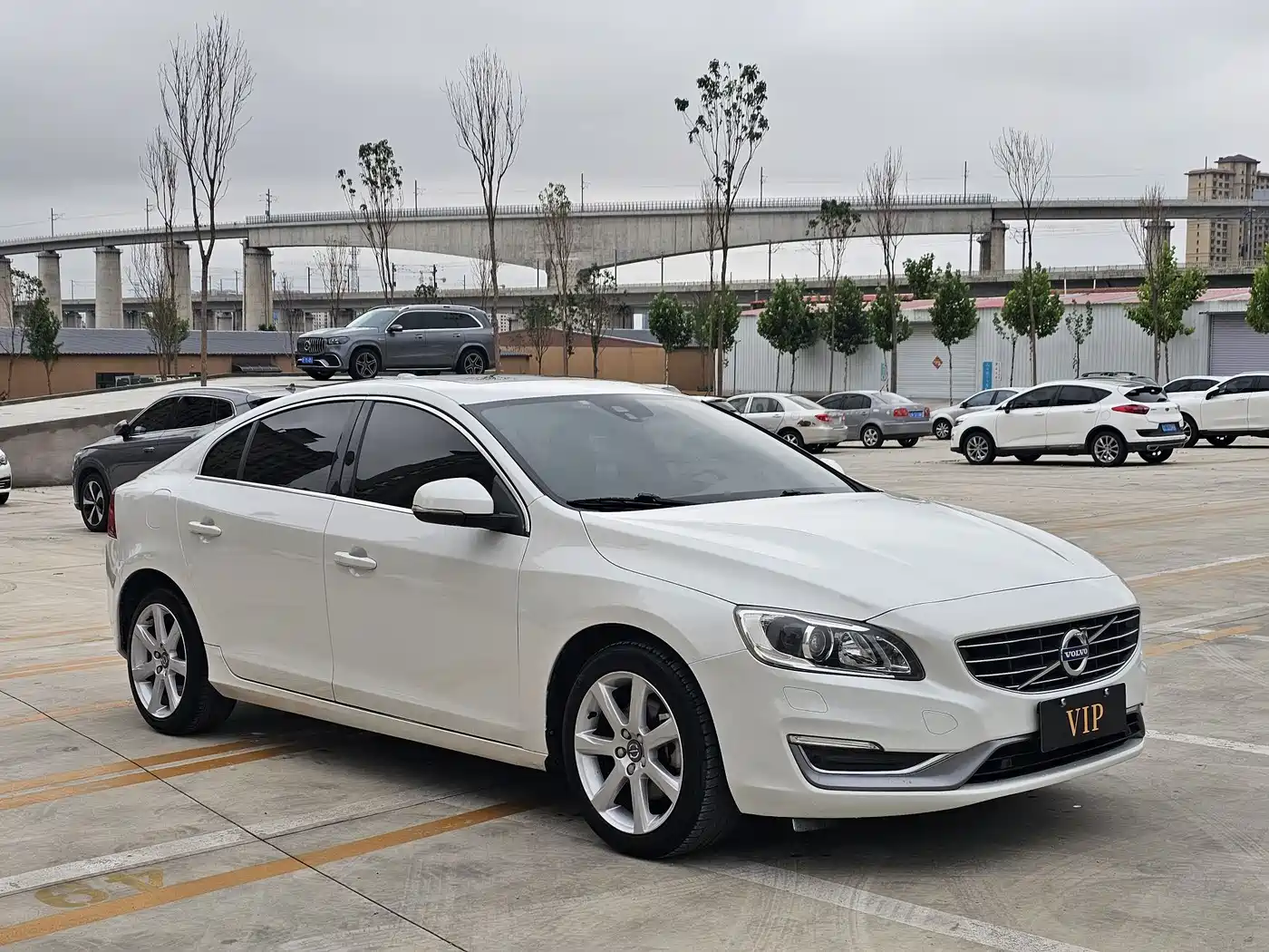 Фото 3 - Volvo S60