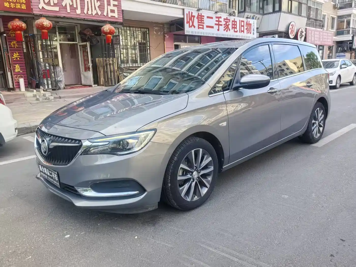 Buick GL6 2018 18T 6-Seater Premium