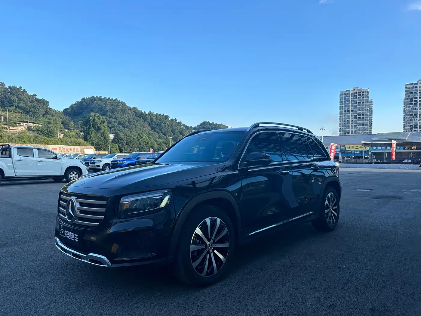Mercedes-Benz GLB 2025 2024 GLB 220 Fashion