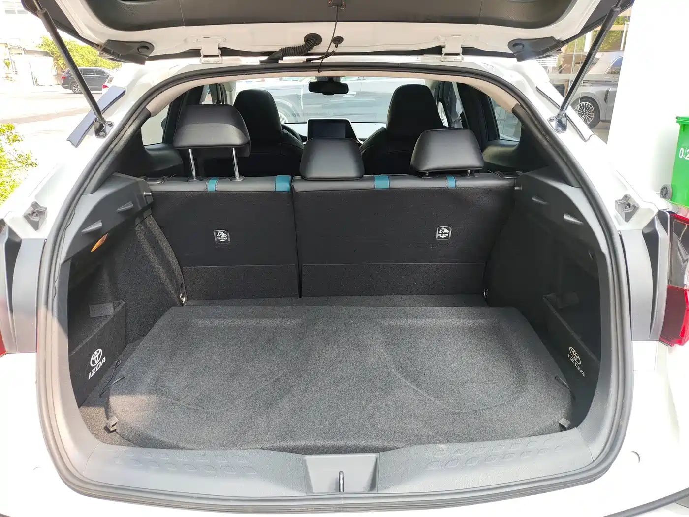 Toyota IZOA 2022 2022 2.0L Yixiang CARE Edition