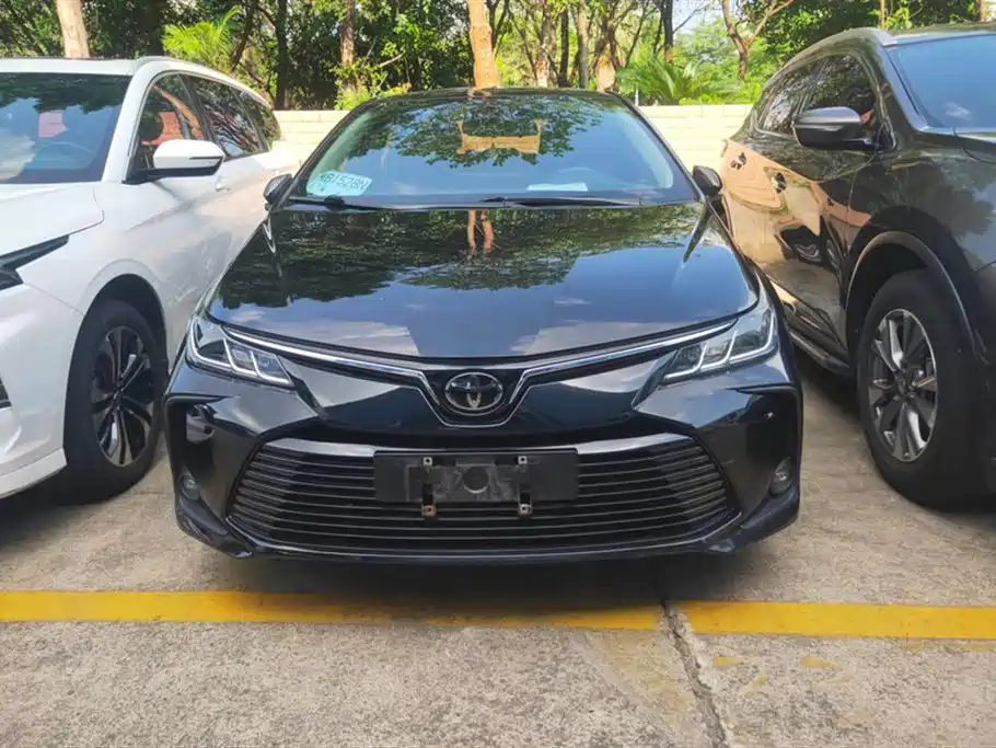 Toyota Corolla 2021 1.2T S-CVT Luxury Edition фото 2