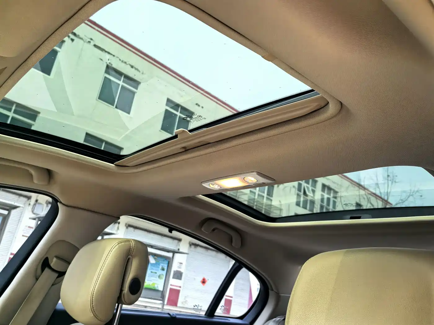 Renault Latitude 2011 2.5L Automatic Flagship Navigation Edition фото 14