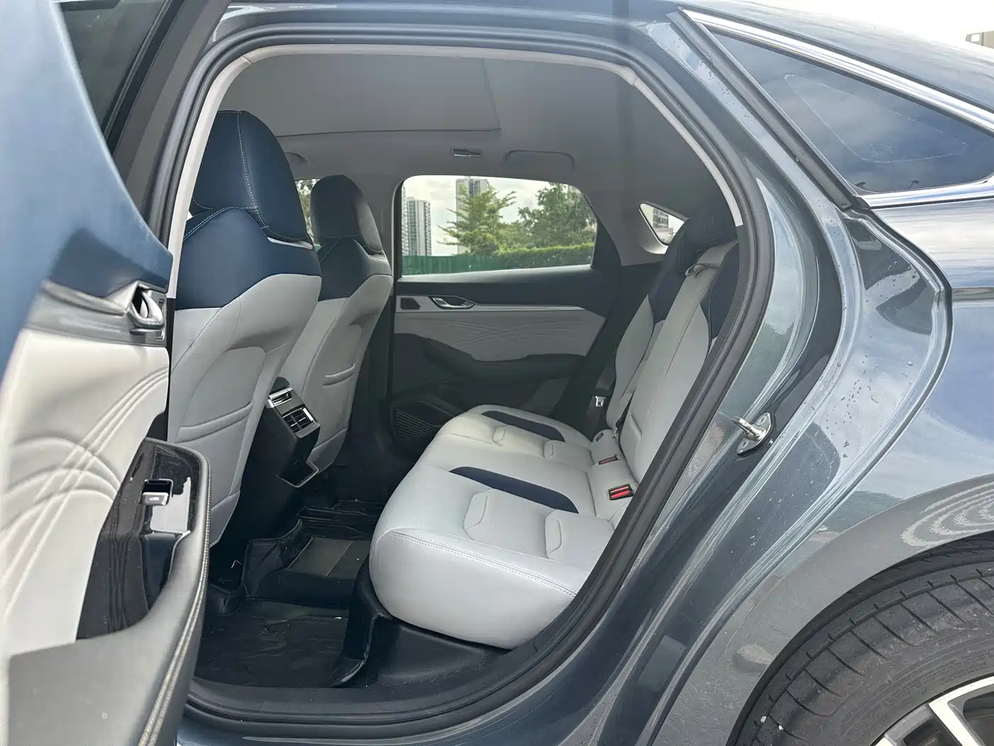 Фото 4 - Geely Preface