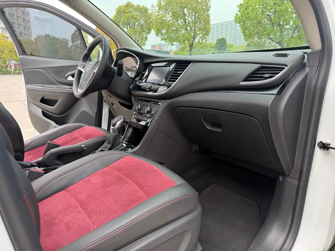 Buick Encore 2017 18T Automatic 2WD Urban Elite фото 10