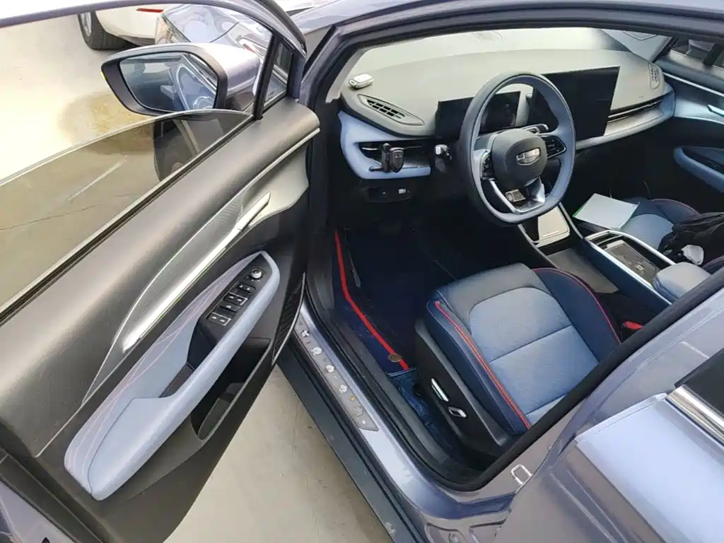 Geely Geometry M6 2022 2022 450 New Enjoyment