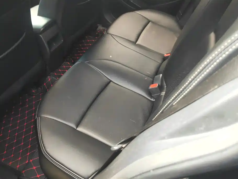 Toyota Corolla 2021 1.2T S-CVT Luxury Edition фото 11