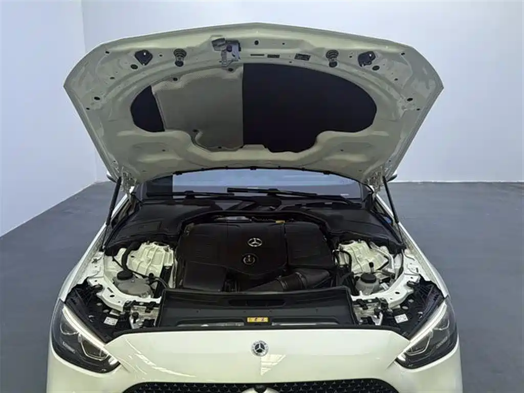 Mercedes-Benz C-Class 2023 C 260 L Sport фото 2