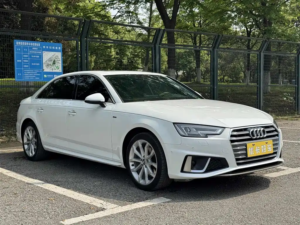 Audi A4L 2018 30th Anniversary 40 TFSI Fashion фото 3