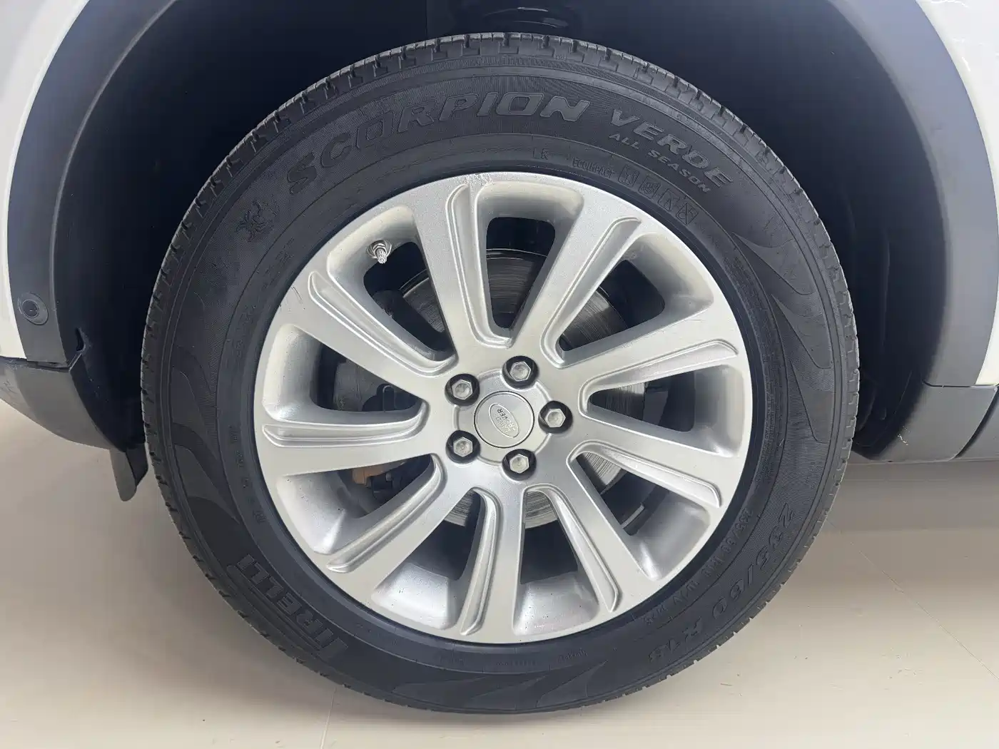 Land Rover Discovery Sport 2018 240PS PURE Edition фото 11