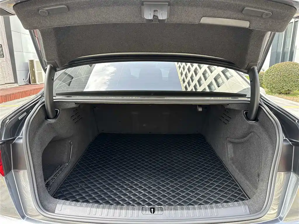 Audi A6L 2019 40 TFSI Luxury Dynamic фото 16