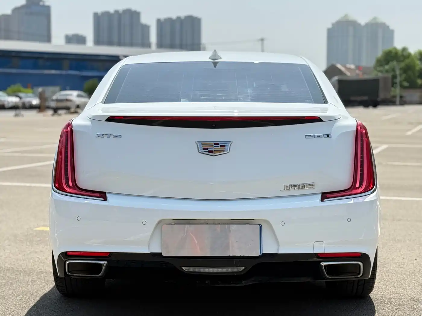CADILLAC XTS
