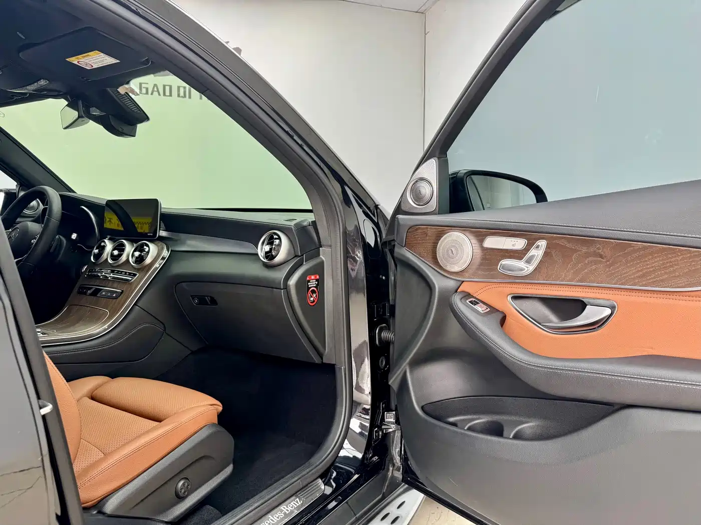 Mercedes-Benz GLC, миниатюра 13