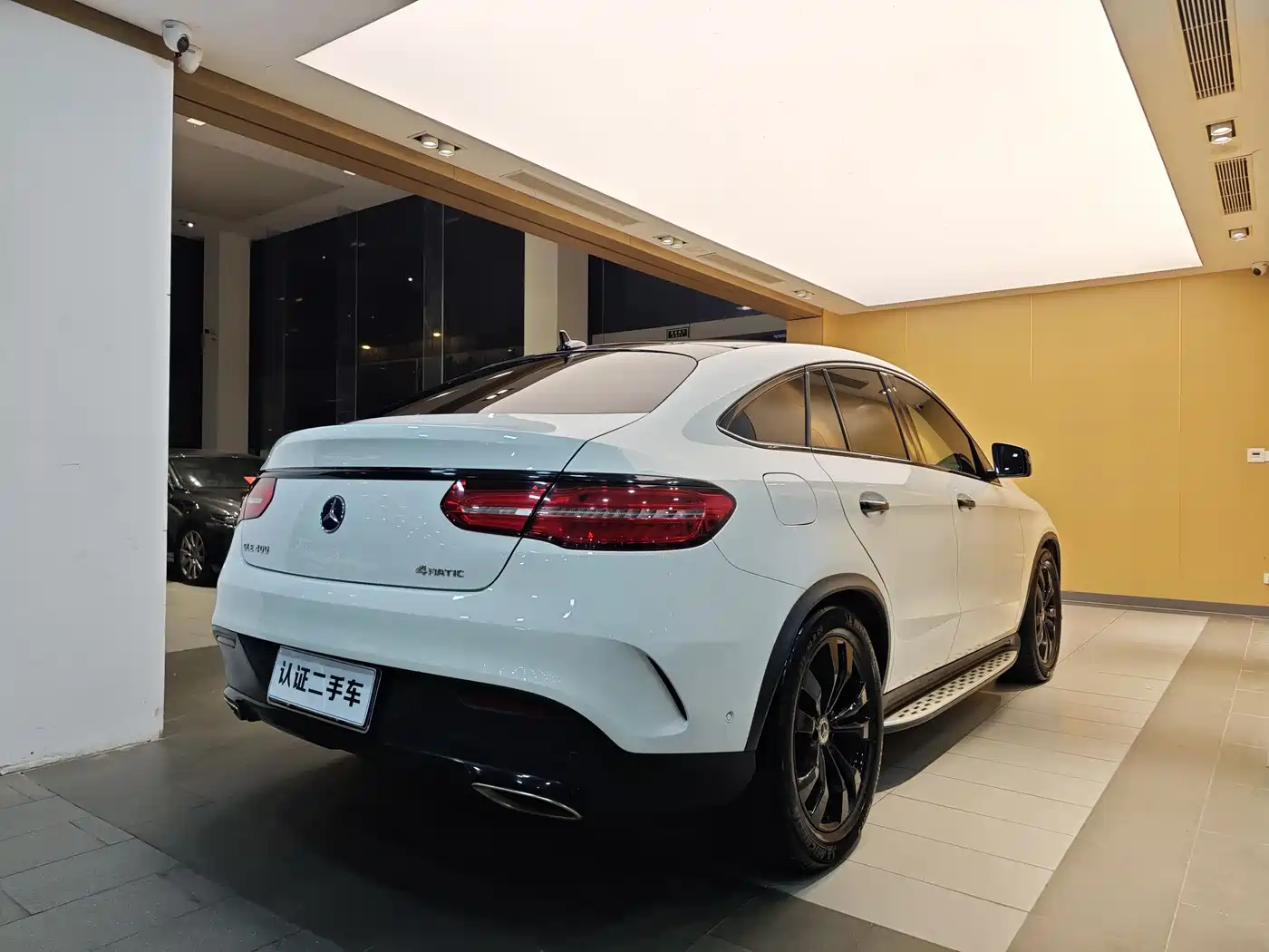 Mercedes-Benz GLE Coupe 2018 GLE 400 4MATIC Coupe SUV фото 30