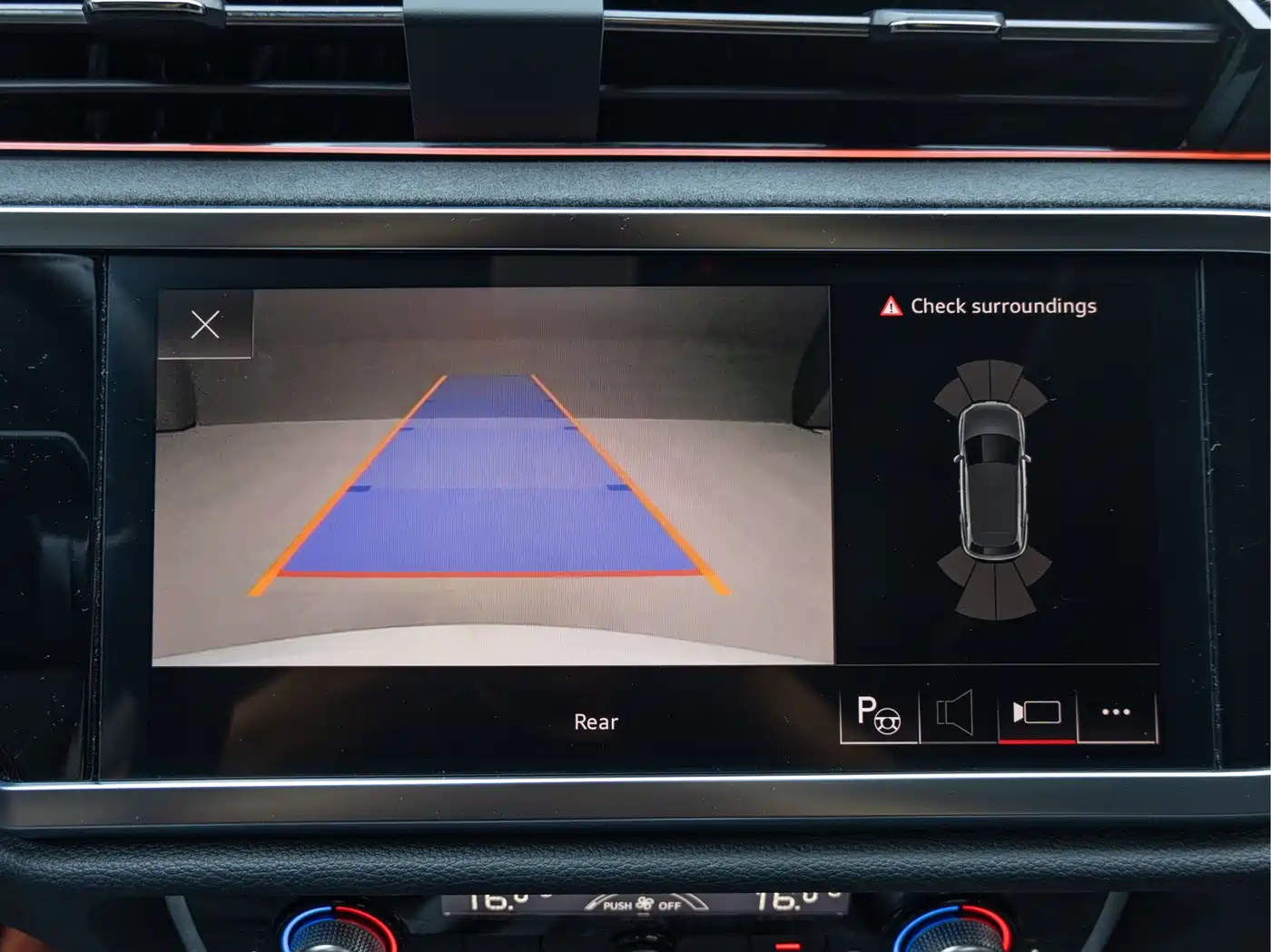 Audi Q3 2023 35 TFSI Fashion Dynamic (1.4T) фото 15