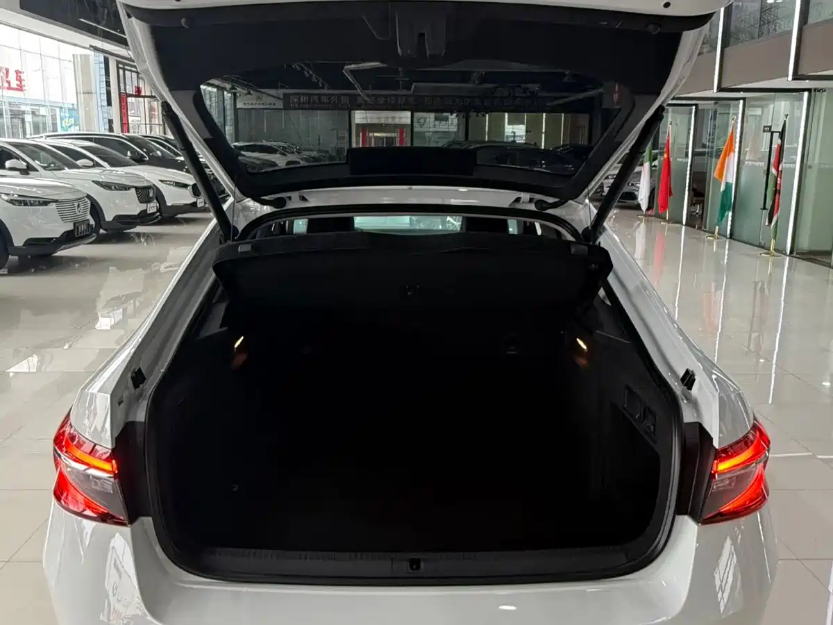 Škoda Superb 2023 Facelift TSI280 DSG Premium Edition фото 19