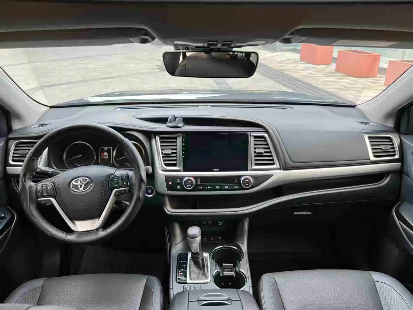 Toyota Highlander 2018 2.0T 4WD Luxury 7-seater China VI фото 5