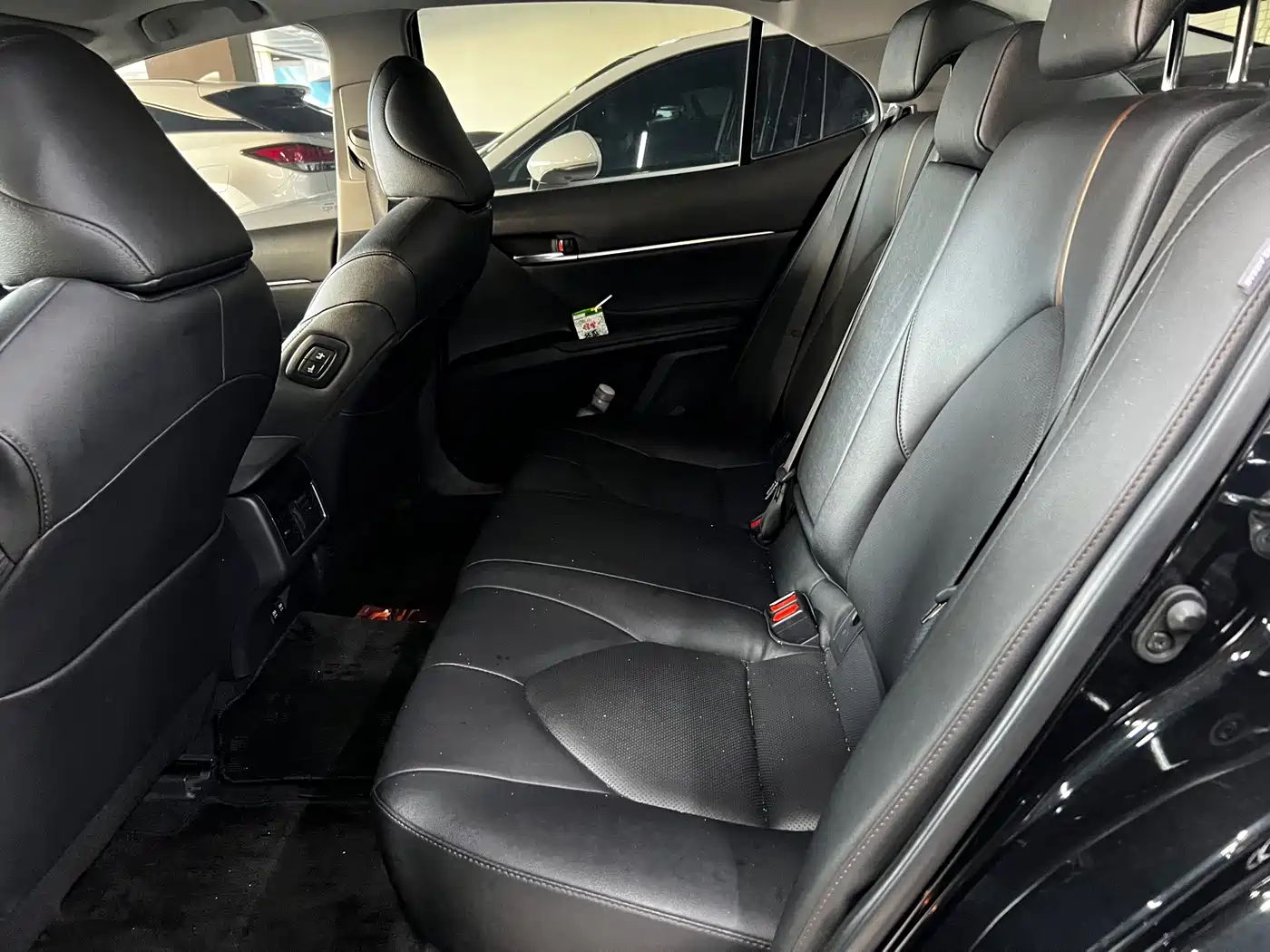 Фото 8 - Toyota Camry