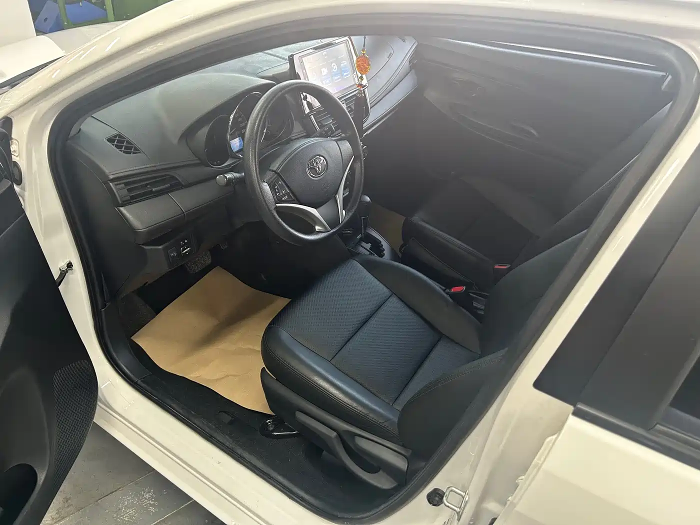 Toyota Vios FS 2022 1.5L 20th Anniversary Edition фото 8