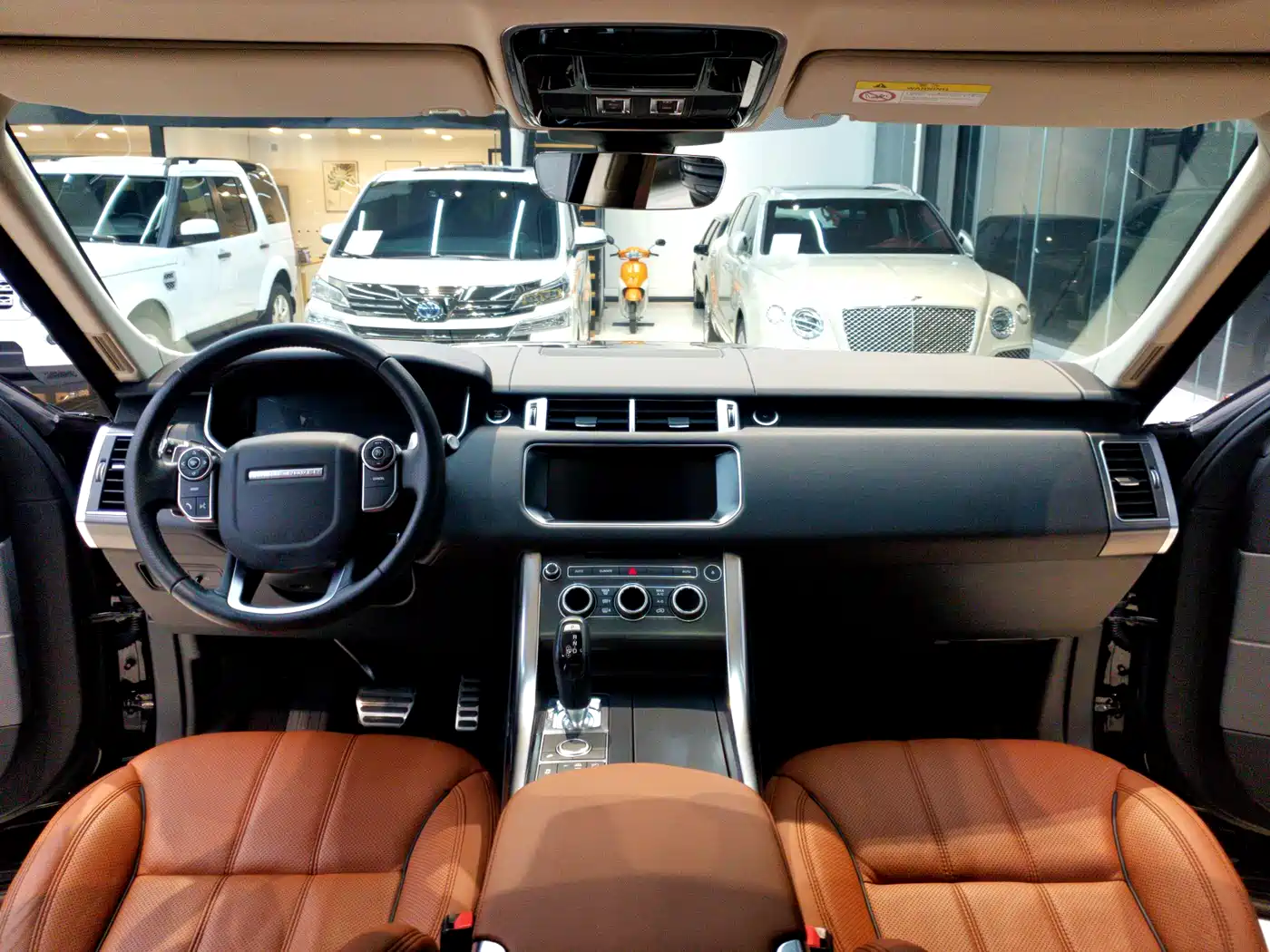 Land Rover Range Rover Sport 2017 3.0 SC V6 HSE DYNAMIC фото 16