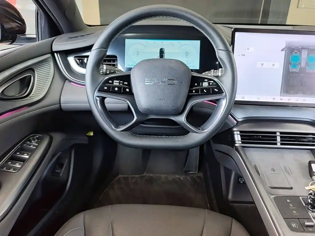 BYD Seal 2024 2024 Glory Edition DM-i 1.5L 121km Luxury